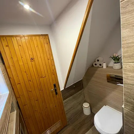 シャレー Krasnal *